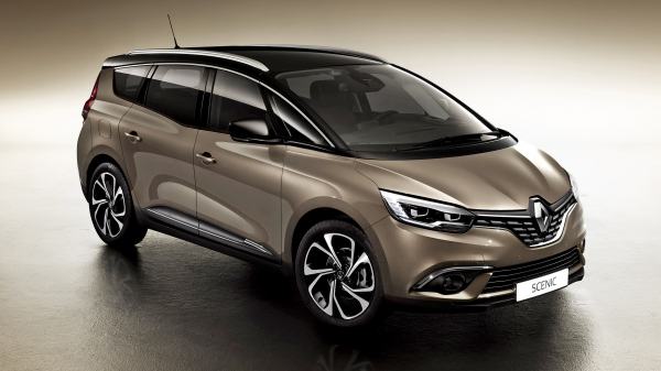 Renault Scenic necə maşındır?