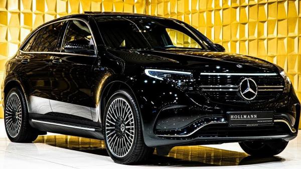 Mercedes EQC 400 4MATIC necə maşındır?