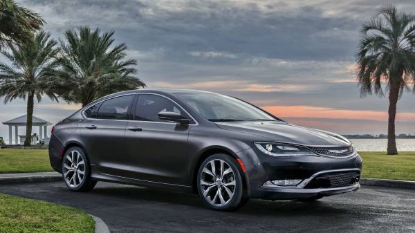 Chrysler 200 necə maşındır?...