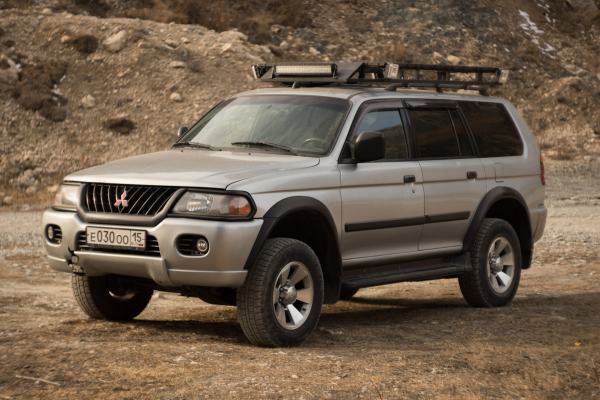 Mitsubishi Montero Sport necə maşındır? - İcmal...