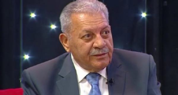 Boyu 2 metr olan oğla...