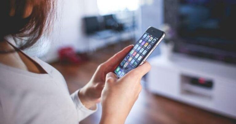 telefon776 Qadın sevgilisinə yazdığı mesajı oğluna göndərdi - Azərbaycanda dəhşətli cinayət