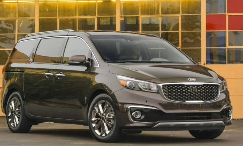 Kia Sedona necə maşındır? 1 Kia Sedona necə maşındır?