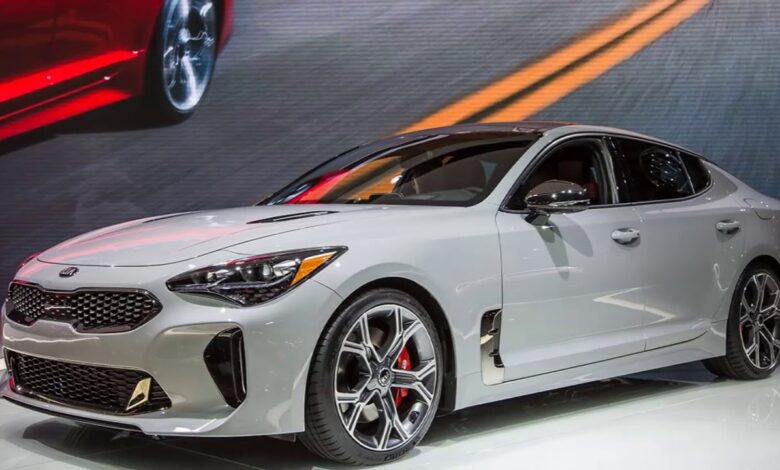 Kia Stinger necə maşındır? 1 Kia Stinger nece masindir