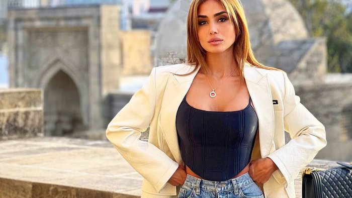 Pərvin Abıyevanın seksi fotoları 6 1651322436 97dabee8 4ab8 4624 bd80 8a15160618b3 Pərvin Abıyevanın seksi fotoları