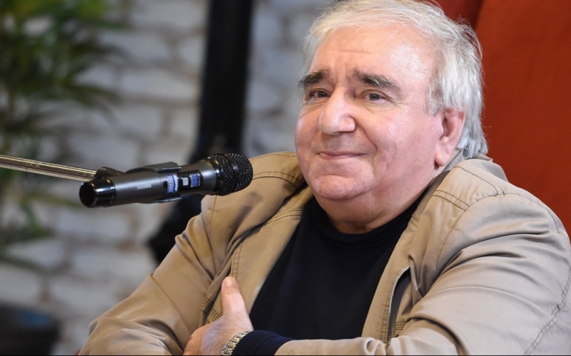 Ramiz Rövşənin ən yaxşı şeirləri
