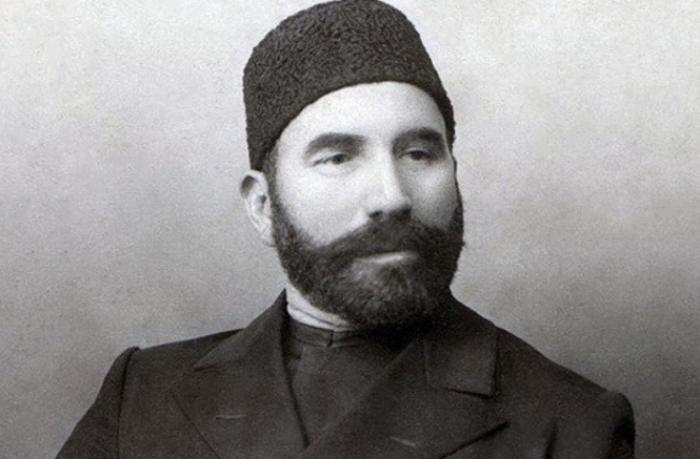 492353442 695449976336589 346400442164859749 n Milyonçu Hacı Zeynalabdin Tağıyev niyə axundun ayağı altında dəfn olundu?