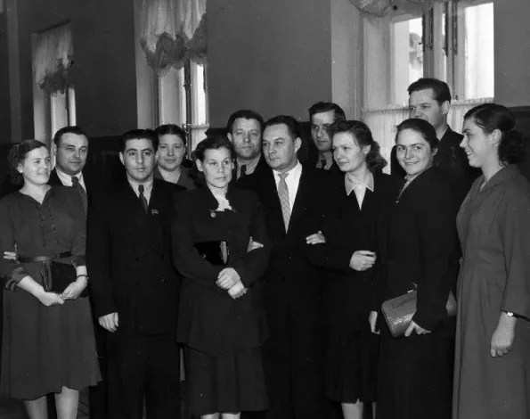 Naxçıvanı və Qarabağı düşmənə verməyən - Həkim səhvi ilə dünyasını dəyişən Nazim Hacıyev 1 nazim haciyev aleksandr c59felepin vc999 ekaterina furseva ilc999 2 Naxçıvanı və Qarabağı düşmənə verməyən - Həkim səhvi ilə dünyasını dəyişən Nazim Hacıyev