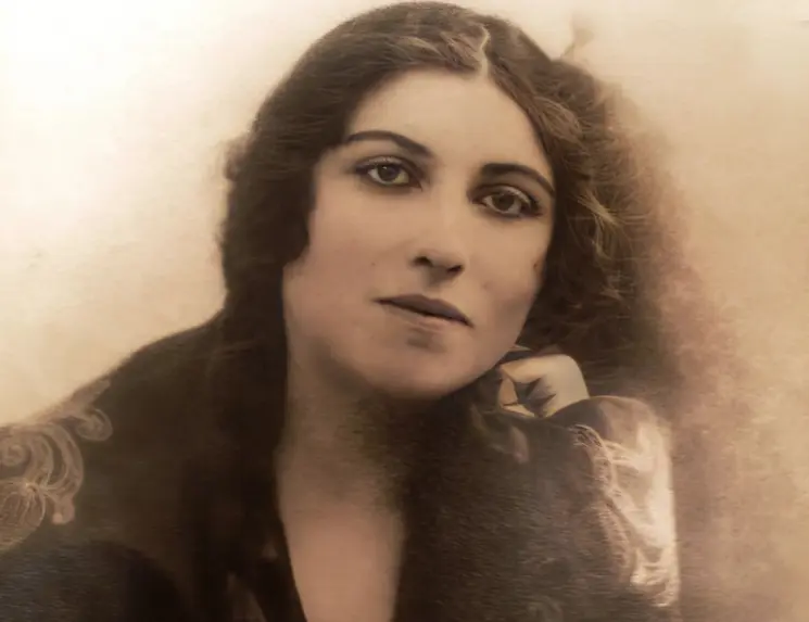 Sənubər Eyyubova kimdir