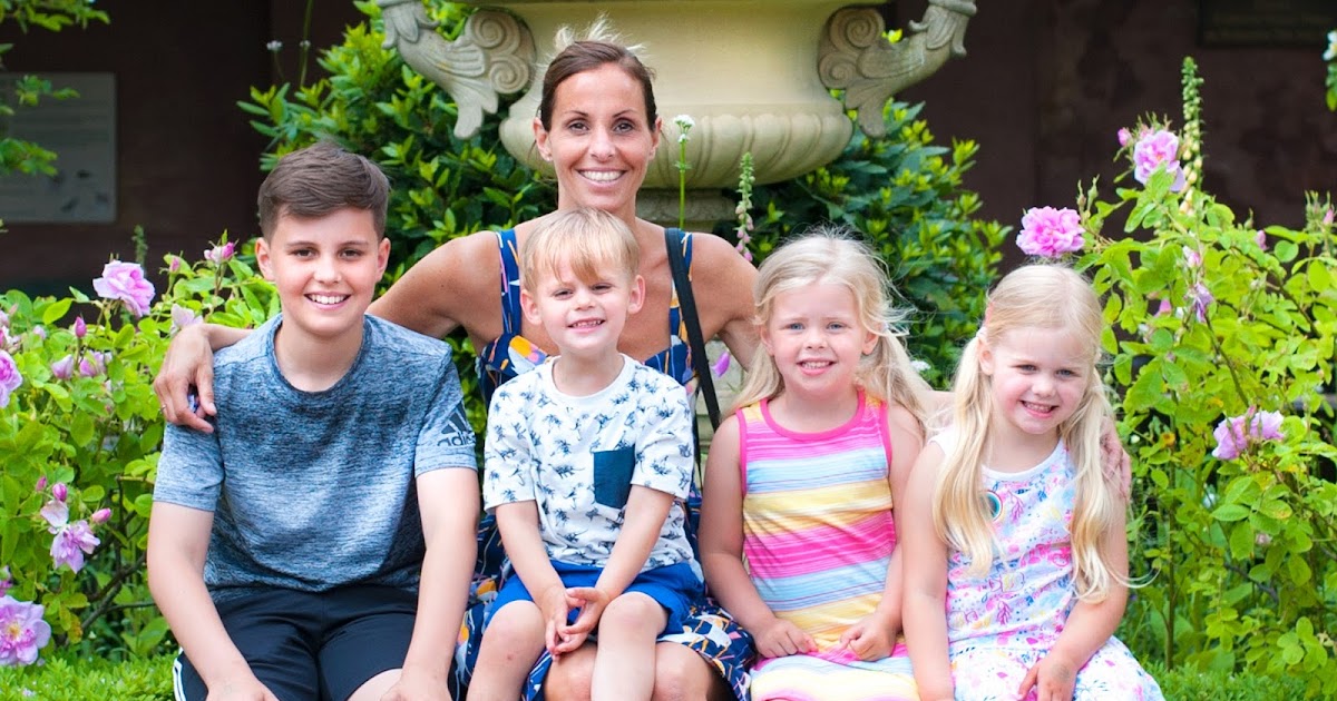 Ananın qızına ad günü təbriki