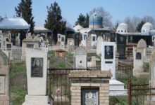 1413069 p7w1ccpofl Azərbaycanda məzarlıqda ŞOK GÖRÜNTÜLƏR - Azyaşlı uşaq...