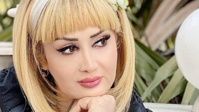 Meleyke Esedova Məleykə Əsədova dinozavrla görüntüləndi - VİDEO