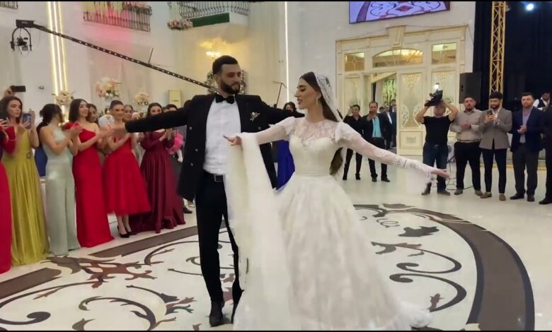 Qayınata toyda gəlinə görün nə etdi - Hamı ŞOK OLDU 1 maxresdefault 2 Qayınata toyda gəlinə görün nə etdi - Hamı ŞOK OLDU