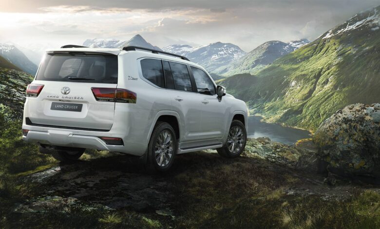Toyota Land Cruiser 300