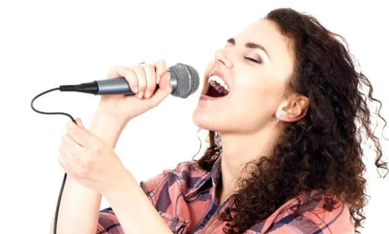 Yuxuda müğənni görmək nə deməkdir? 1 yuxuda mugenni gormek